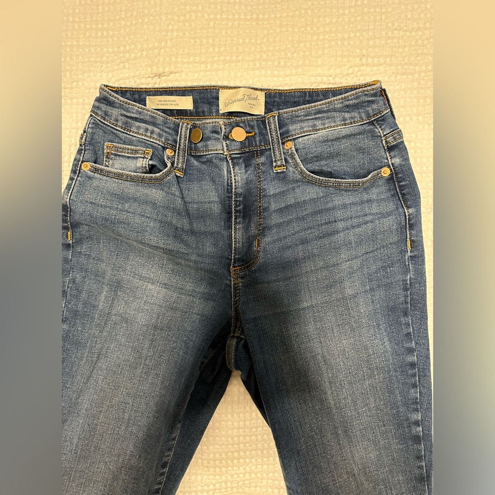 Universal Thread Jeans - Picture 2 of 3